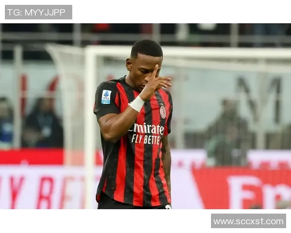 AC米兰赛后采访爆金句幽默引全场大笑球员调侃场外趣事